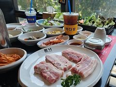 -本家·添百客韩国料理(泰然店)