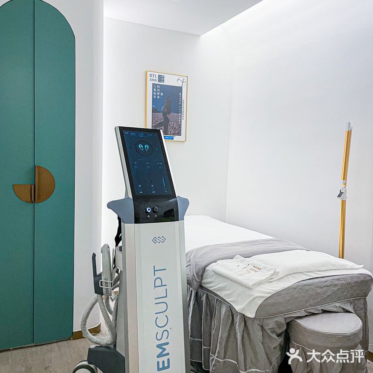 成都｜卡戴珊同款美体黑科技‼️躺着Get腹肌