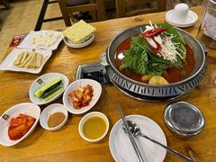 -喇喇排骨火锅·传统韩式脊骨汤(望京西园总店)