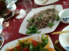 -溢心园香河肉饼总店