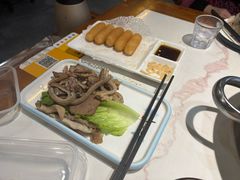 -乡土黄·鲜牛肉火锅·小龙虾(兴业街店)