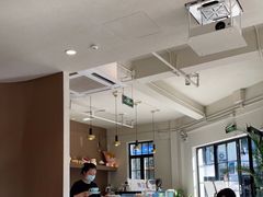 -Fridi Patisserie Cafe