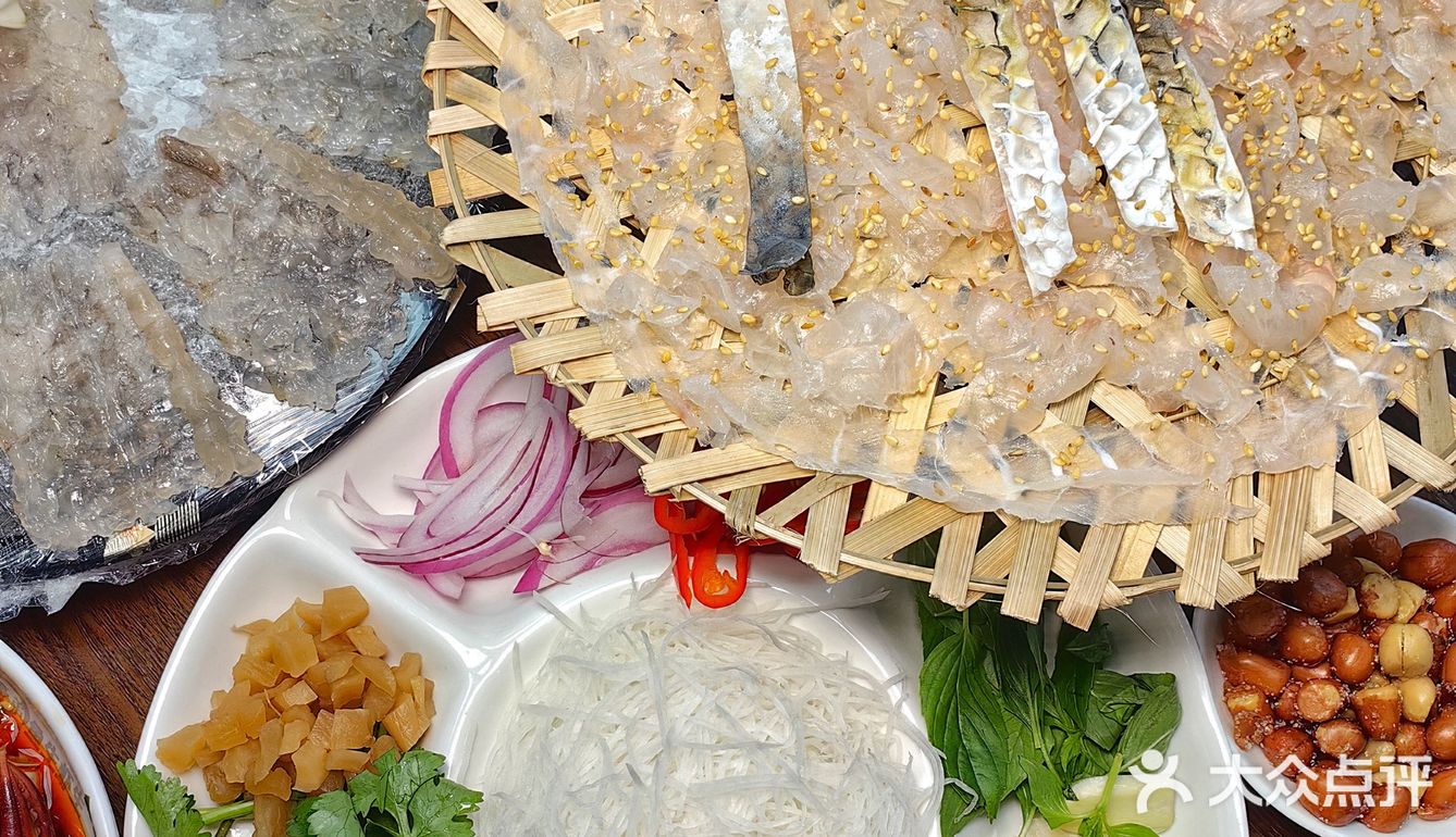 汕头市金平区长平路81号菊园南苑60栋3座101#鱼生