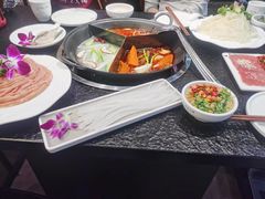 -渝里重庆火锅(航天城店)
