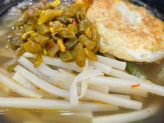 -龙记桂林米粉(财满街店)