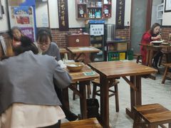 大堂-朱大嘴肥肠血旺(福字街店)