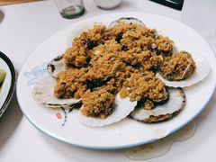 油泼扇贝-天伦海鲜·老味道·青岛菜(栈桥天主教堂店)