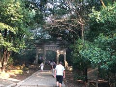 -灵岩山风景区