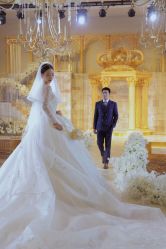 -深白婚纱艺术馆(王府壹号店)