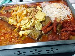 -在巷子里的烤肉店·螺蛳粉烤鱼·牛蛙(和美城店)