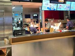 -麦当劳(新王府井店)