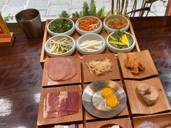 -银米·云南传统过桥米线(双廊黑金冠店)