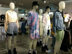 -H&M(华润万象城店)