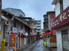 -正宗杨记普洱酸醋米线(总店)