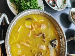 -江宴渔村·鱼鲜土菜(紫荆广场店)