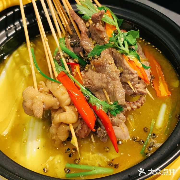 马尾姑娘小黄锅