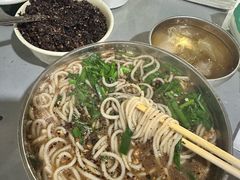 -正宗杨记普洱酸醋米线(总店)