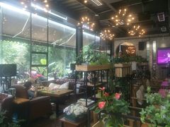 -桉树林A coffee 森林餐厅(三圣乡店)