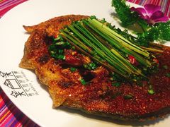 -香巴拉云南餐厅(华莱坞店)