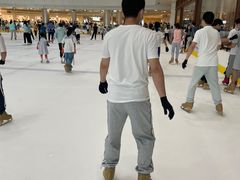 -冰纷万象滑冰场(深圳万象城店)