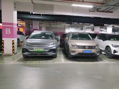 -经纬汇-停车场