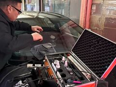 -鲨鱼皮汽车凹陷玻璃修复(静安店)