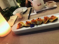 三文鱼蛋筒色拉-尚一汤·粤菜海鲜(环球港店)