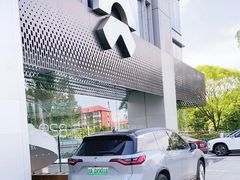 -蔚来中心(北京中关村店)