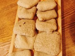 -猫爷的腔调·黔小馆(交大医学住宅区店)