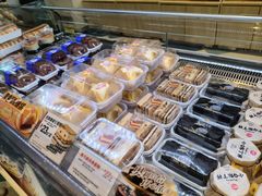 -85度C(生甜甜圈研究工坊·上海松江人民北路店)