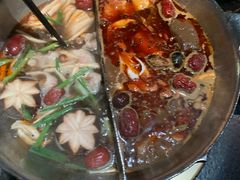 -湊湊火锅·茶憩(新中关购物中心店)