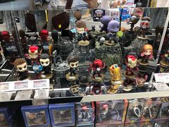 -泡泡玛特POPMART(侨福芳草地店)