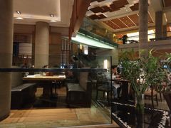 大堂-松山湖凯悦酒店·Café自助餐厅·周末火舞秀表演