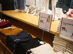 -优衣库(上海虹口龙之梦店)