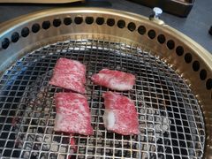 -铭牛烧肉·和牛海鲜自助(高新月牙湖店)