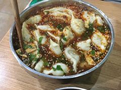 酸汤水饺-清真老铁家灌汤包