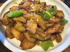 -95号酱骨·一块豆腐(展春园西路店)