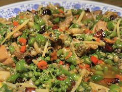 -小三峡食府(西五路店)
