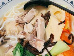 -蒙自源米线大王(信利城市广场店)