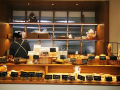 面包甜点陈列柜-慢熟面包店bud bread(孩儿巷店)