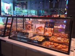 面包甜点陈列柜-巴黎贝甜(大宁国际商业广场店)