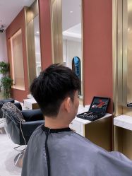 -Kraemer Paris苏豪路易士·嘉玛发廊