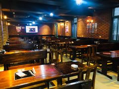 大堂-新疆烧烤王(广灵店)