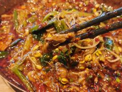 水煮肉片-有红鸡毛店·川菜(建设路店)