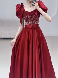 -曼青婚纱礼服馆