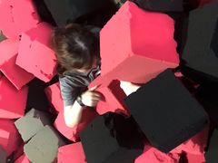 -嘿哟动霸CHUA·新潮玩运动娱乐中心·蹦床滑冰团建乐园