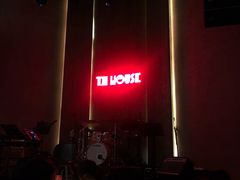 -TZ House音乐现场(来福士中心店)