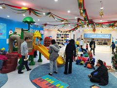 -美吉姆国际儿童发展中心(红谷滩绿地缤纷城中心)