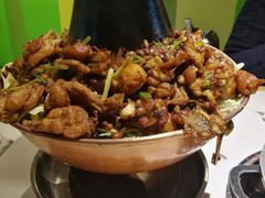 铜锅牛蛙-蛙蛙叫干锅年代(簋街总店)