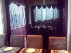 -荣誉国际酒店-云顶旋转餐厅